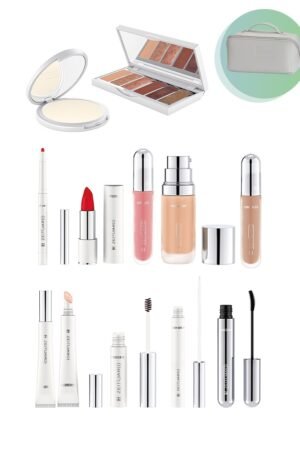 Coffret de maquillage comprenant poudre, palette, rouge à lèvres et pinceaux, gamme LR ZEITGARD de LR Health & Beauty